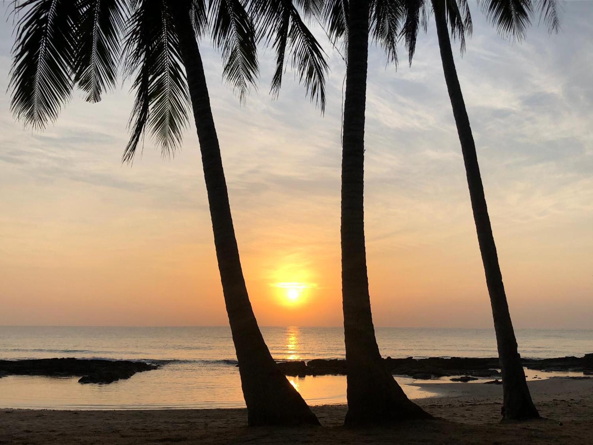 Surya Beach Resort Palawan Aborlan Buitenkant foto